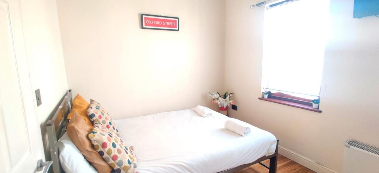 Flat Near Liverpool St & Shoreditch London. * Londra