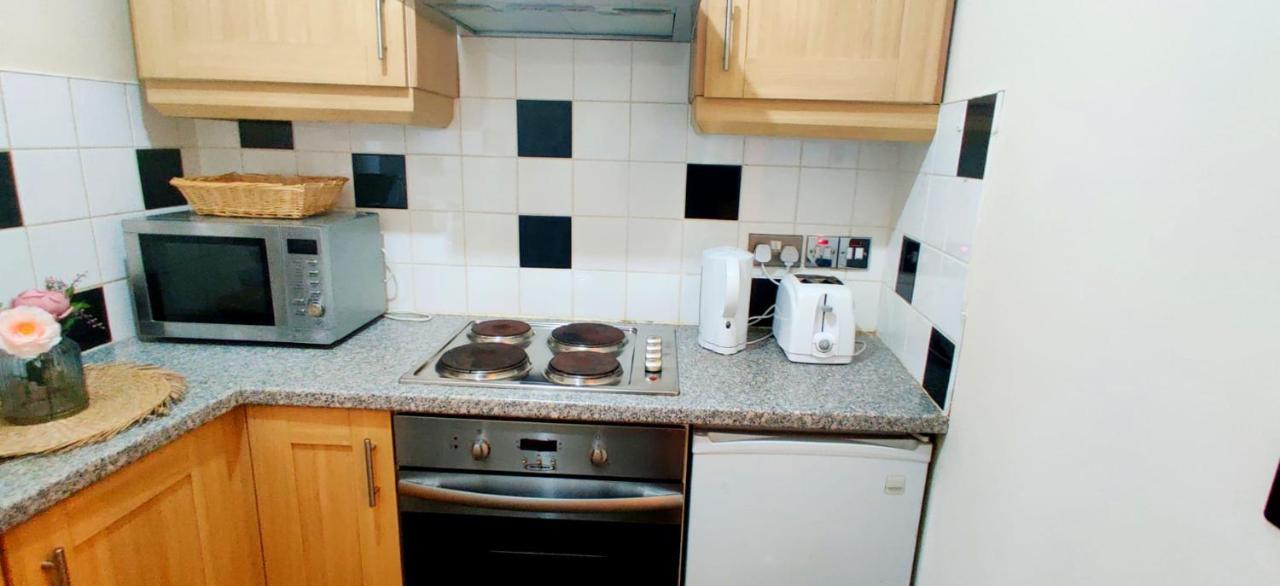 Flat Near Liverpool St & Shoreditch London. Londra